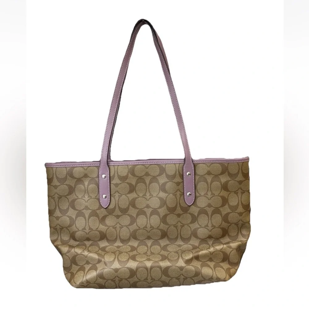 COACH City Tote Signature Khaki Monogram Rare Lilac Leather Strap and Detail - Picture 2 of 10